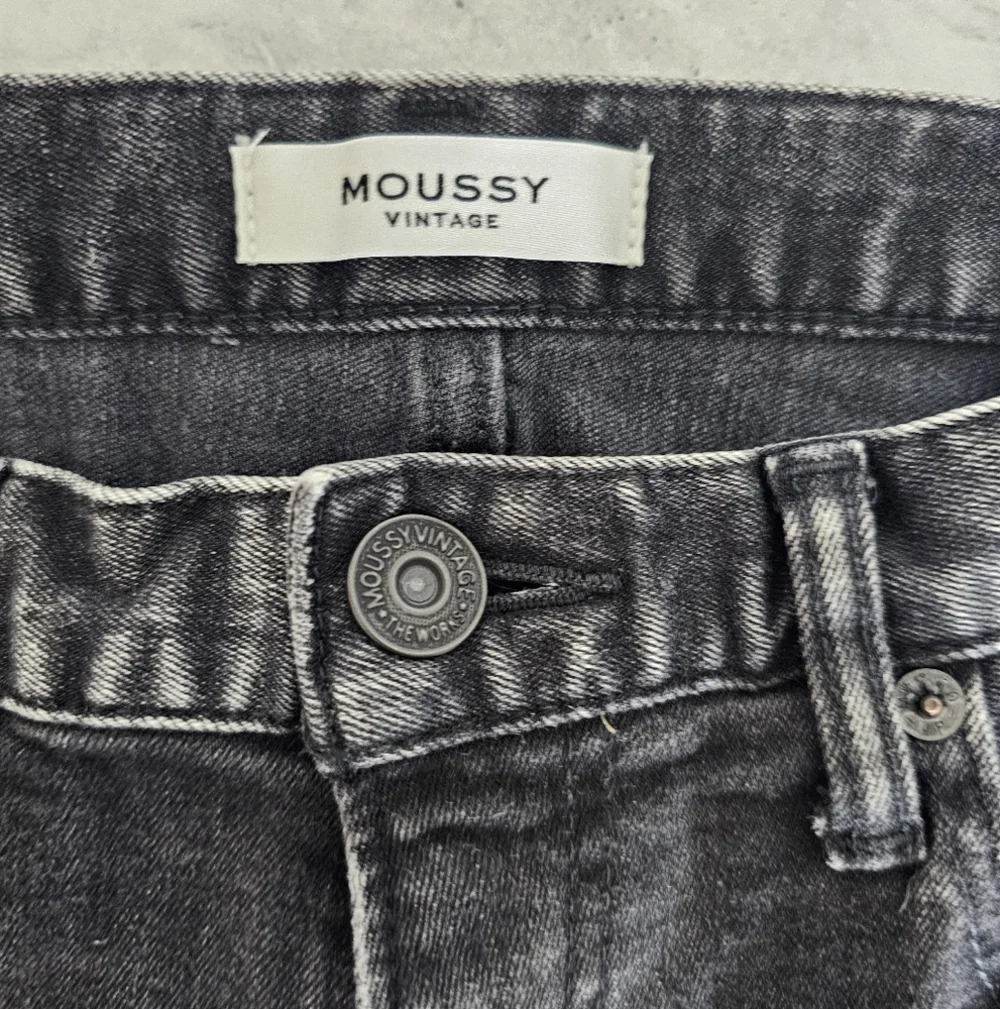 Moussy Vintage High Rise Black Distressed‎ Ankle Moto Skinny Jeans 27 Preowned